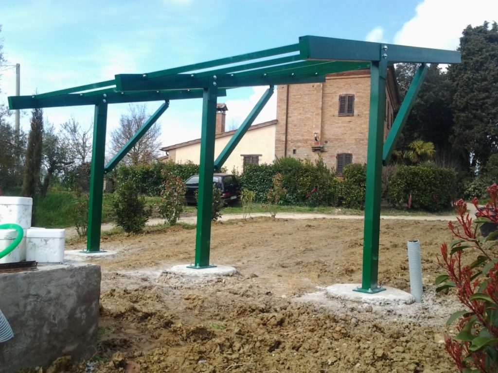 Fotovoltaica a sbalzo verniciata montata Perugia