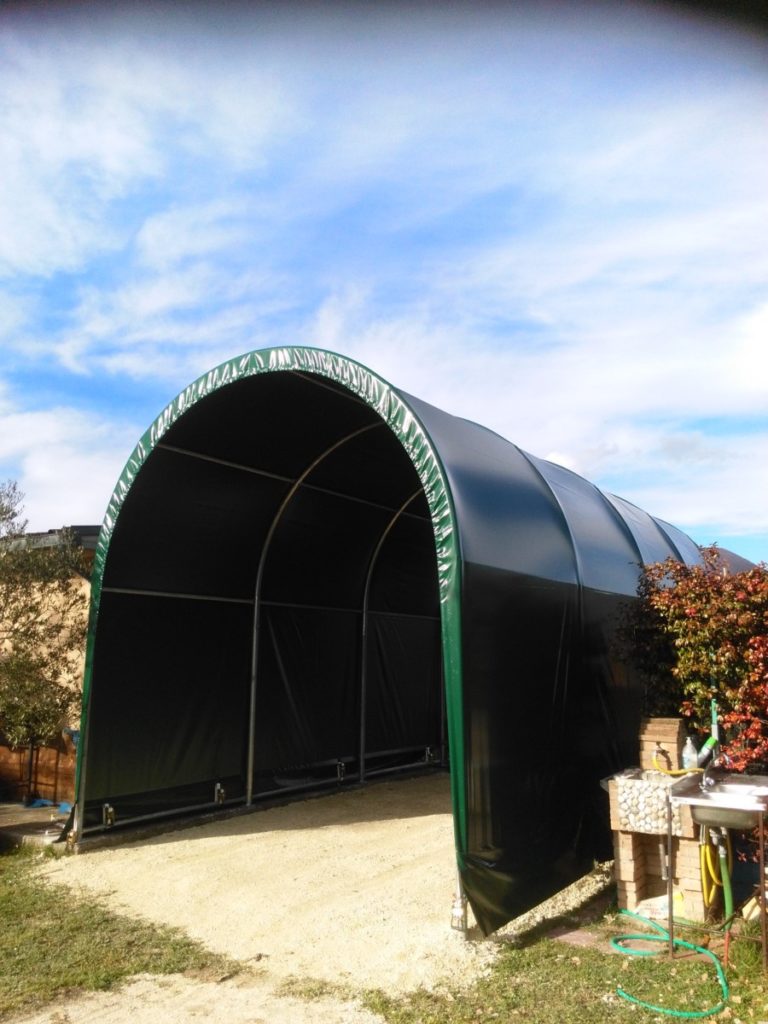 Copertura camper arco montata a Spello