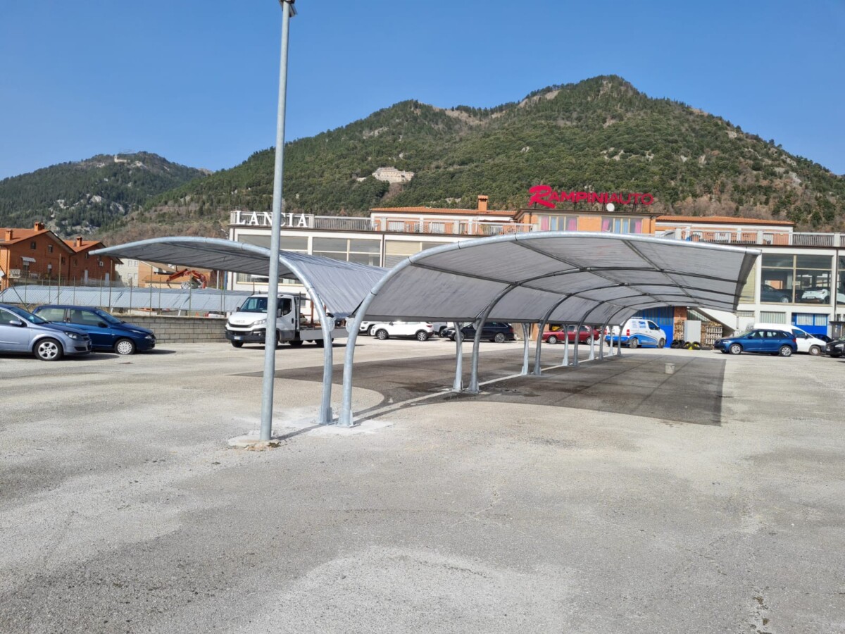 Struttura pensilina ombreggiante doppia — COMFA Tecnoservice