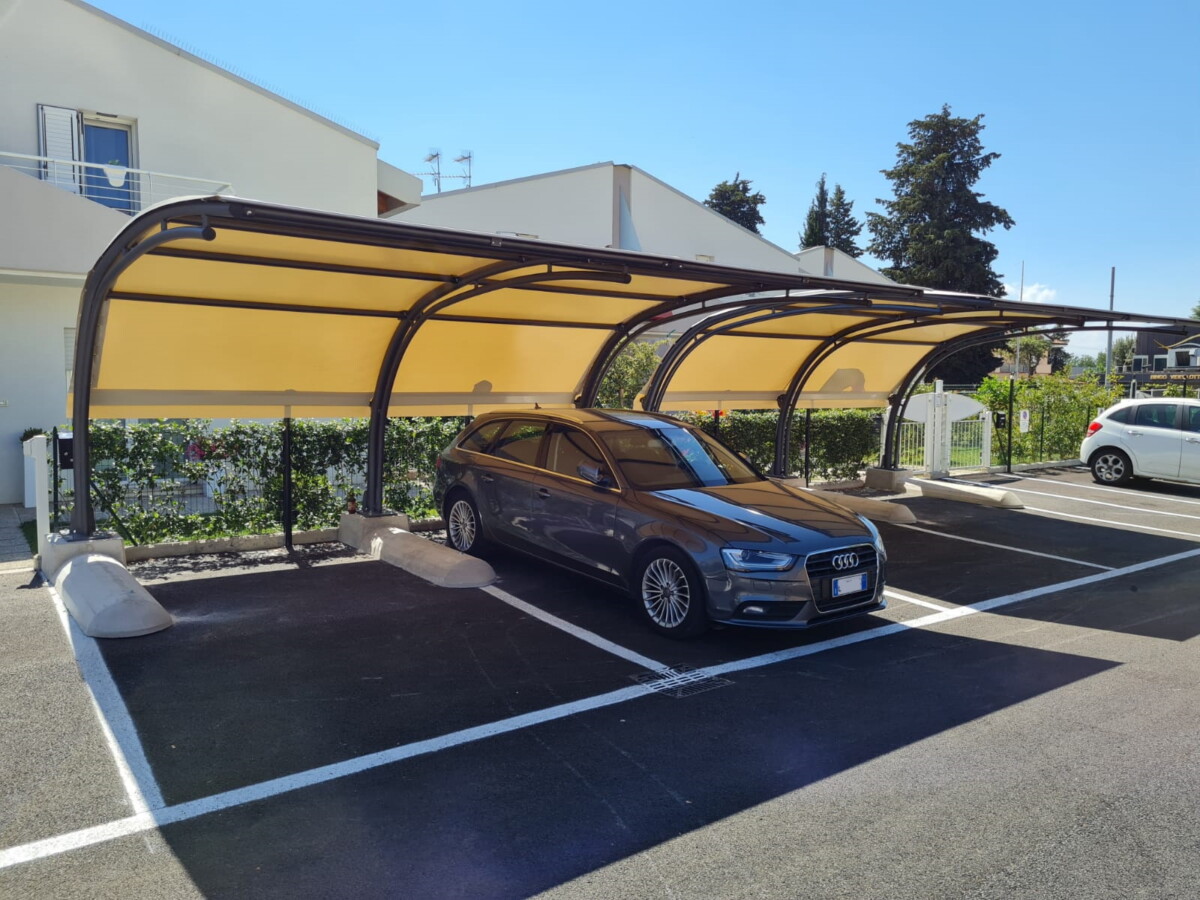 pvc 2+2 posti verniciata