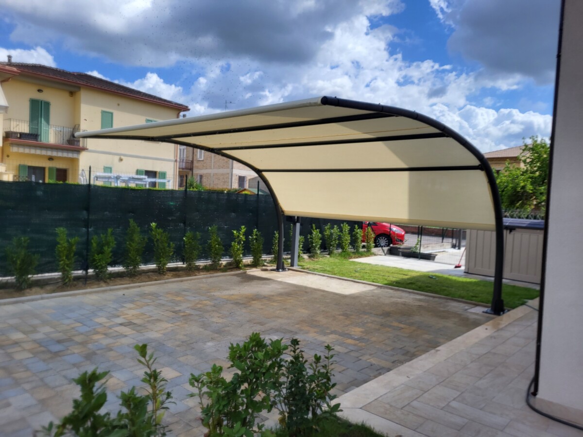 Pensilina ombreggiante per Auto — COMFA Tecnoservice
