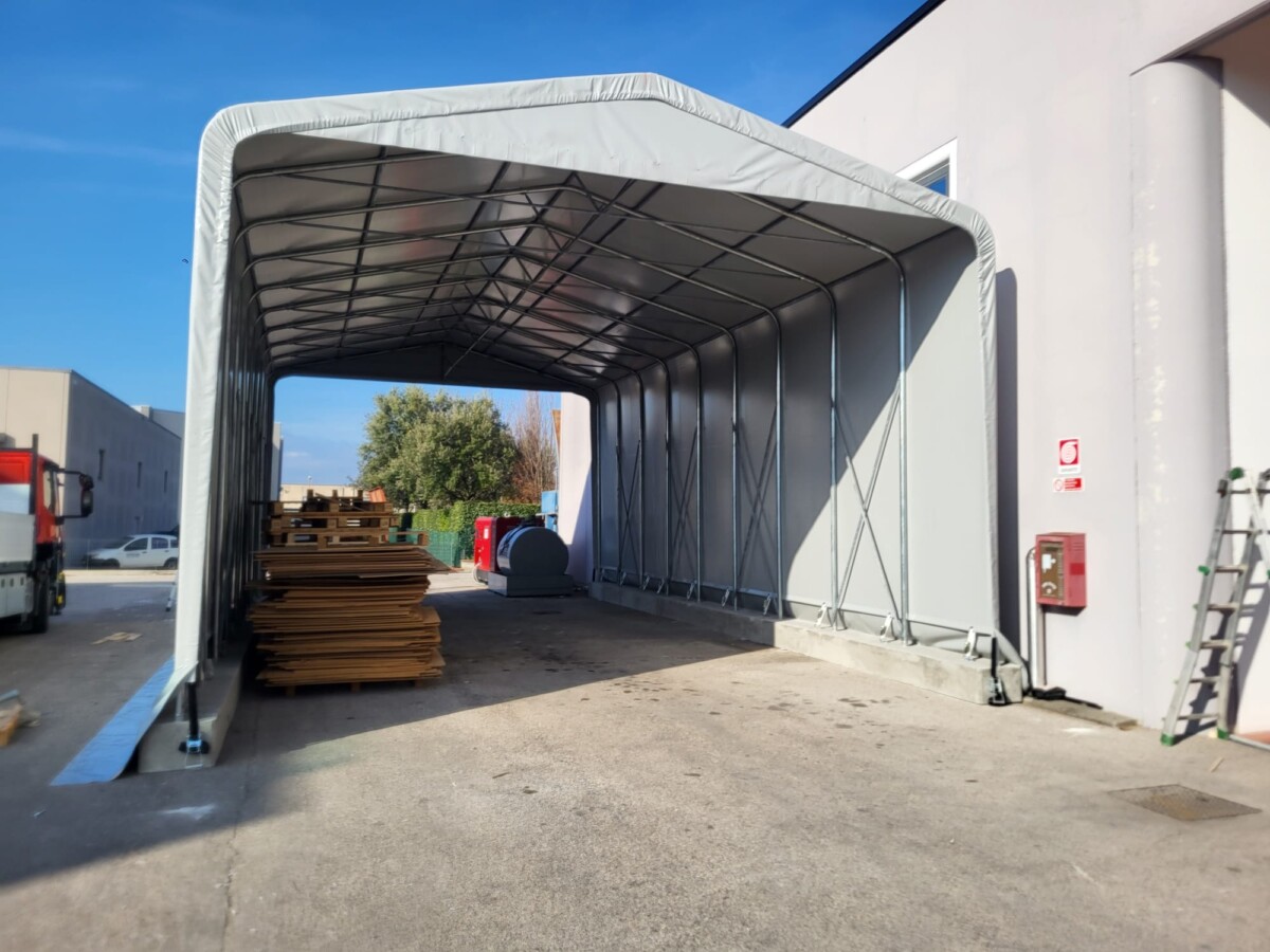 Tunnel Agricolo con tetto a casetta — COMFA Tecnoservice