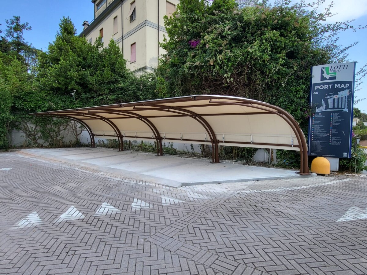 Pensilina  Impermeabile per Auto — COMFA Tecnoservice